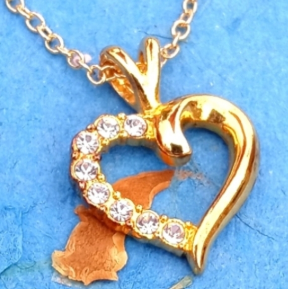 Gold Heart Pendant/Earring CZ Set - Picture 2 of 5